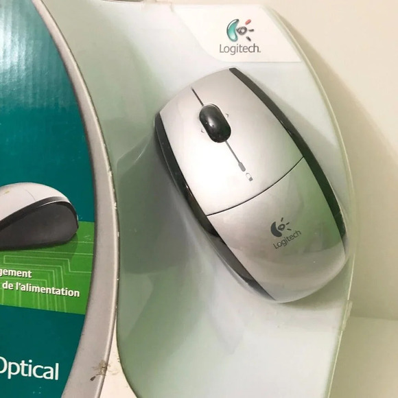 Logitech LX5 Cordless Button Scroll Optical Mouse - Picture 3 of 16